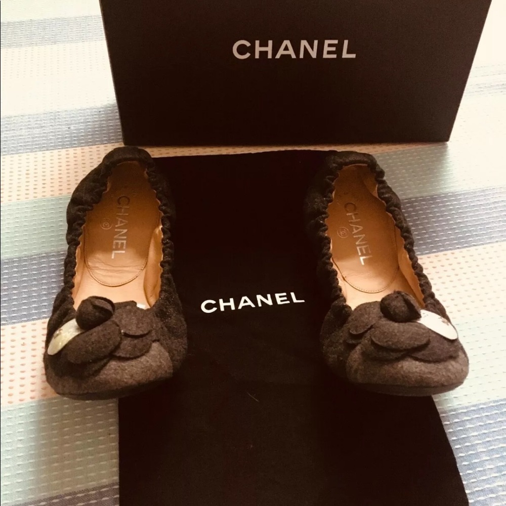 Chanel flats 2 pairs please see full description